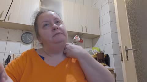 Snapshot of bethnorth chatting on 02-12-26, 02:06 bethnorth online show from 02-12-26, 02:06