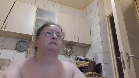 Snapshot of bethnorth chatting on 05-22-26, 11:54 bethnorth online show from 05-22-26, 11:54