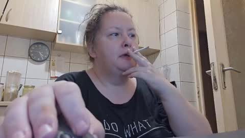 Snapshot of bethnorth chatting on 05-26-26, 01:23 bethnorth online show from 05-26-26, 01:23