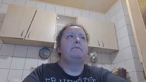 Snapshot of bethnorth chatting on 06-12-26, 01:15 bethnorth online show from 06-12-26, 01:15