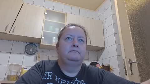 Snapshot of bethnorth chatting on 06-14-26, 02:24 bethnorth online show from 06-14-26, 02:24