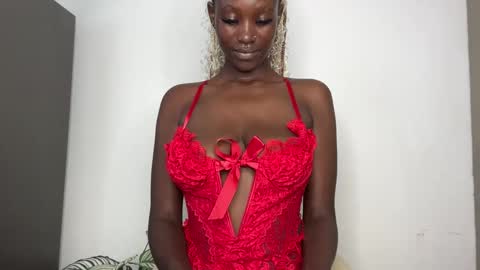 Snapshot of betty_fire_ chatting on 10-09-25, 08:12 Adah online show from 10-09-25, 08:12