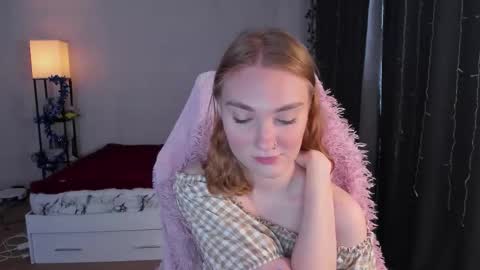 Dory make me happier online show from 12-18-25, 03:34