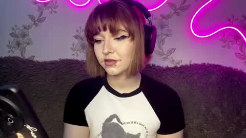 Tessa online show from 04-28-26, 04:56