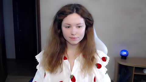 Snapshot of bettystar_ chatting on 01-28-25, 07:53 Betty online show from 01-28-25, 07:53