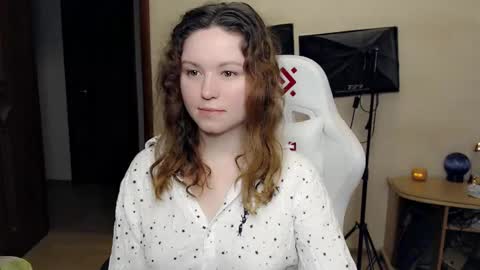 Snapshot of bettystar_ chatting on 10-14-25, 09:26 Betty online show from 10-14-25, 09:26