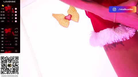 Snapshot of beuty_goddes777 chatting on 12-14-24, 06:56 Nicolle Aviles online show from 12-14-24, 06:56