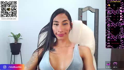 Snapshot of beuty_goddes777 chatting on 02-24-25, 07:55 Nicolle Aviles online show from 02-24-25, 07:55