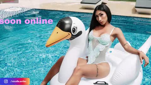 Snapshot of beuty_goddes777 chatting on 09-17-25, 05:09 Nicolle Aviles online show from 09-17-25, 05:09