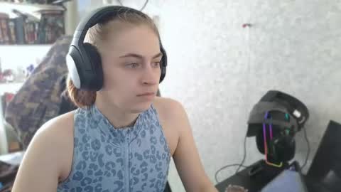 beverly_yay online show from 06-02-26, 06:48