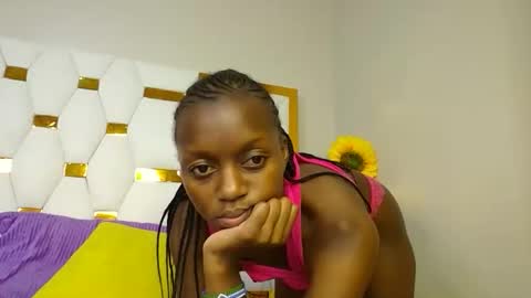 Snapshot of beverlyne5 chatting on 02-21-25, 02:50 beverly online show from 02-21-25, 02:50