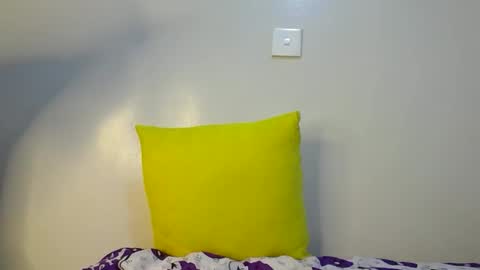 Snapshot of beverlyne5 chatting on 03-07-25, 11:27 beverly online show from 03-07-25, 11:27