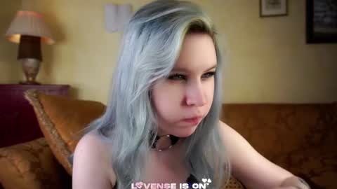 Eliz online show from 06-19-26, 02:38
