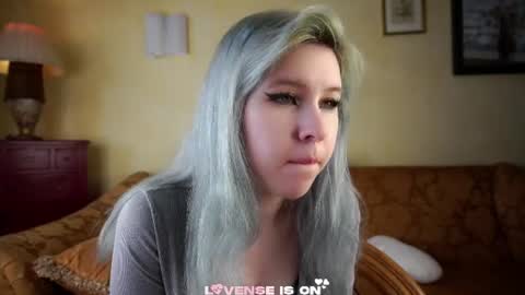 Eliz online show from 06-23-26, 02:42