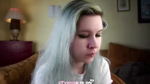 Eliz online show from 07-04-26, 03:13
