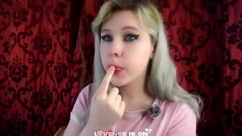 Eliz online show from 07-25-26, 01:25