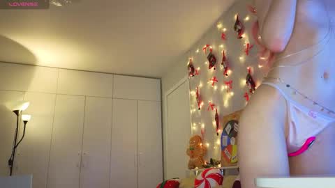 bezvanili online show from 12-19-25, 08:05