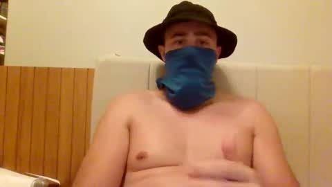 Snapshot of bfwantsfun chatting on 01-12-26, 01:27 bfwantsfun online show from 01-12-26, 01:27