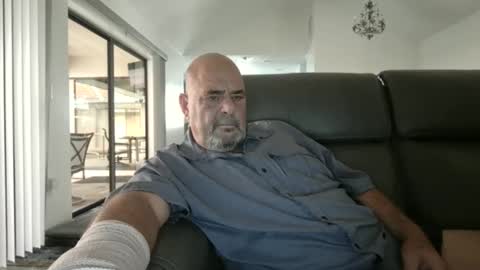 Snapshot of bgbelch chatting on 11-07-25, 09:15 bgbelch online show from 11-07-25, 09:15