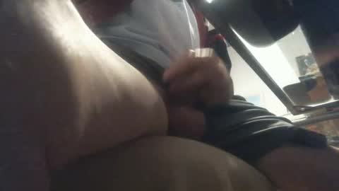 Snapshot of bgf32054 chatting on 01-17-26, 04:50 Bigfish123 online show from 01-17-26, 04:50