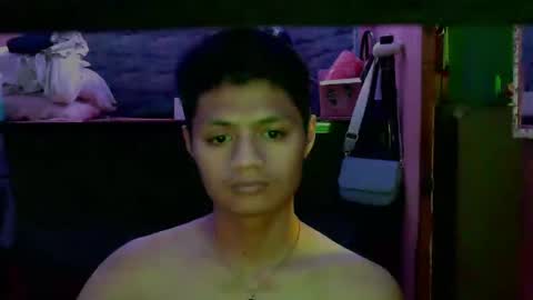 bhillrhey121103 online show from 01-06-25, 08:35