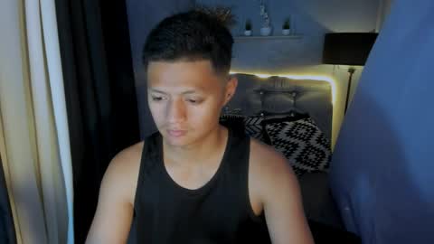 bhillrhey121103 online show from 04-25-26, 11:57