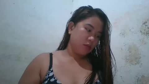 Snapshot of bhubbles chatting on 02-16-26, 12:23 bhubbles online show from 02-16-26, 12:23