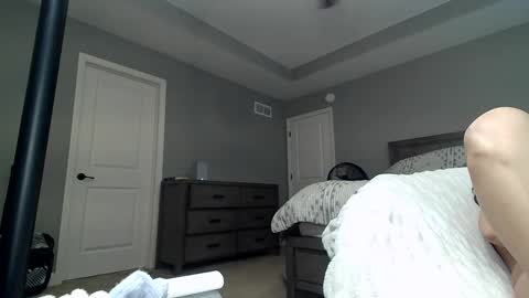 Snapshot of bi_sexualmilf chatting on 12-16-24, 05:22 Bi sexualmilf Fansly online show from 12-16-24, 05:22