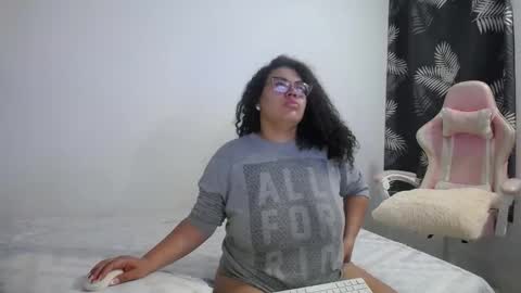 Bianca Tuesday to Sunday from 2am to 6am UTC-5 online show from 02-18-26, 09:27