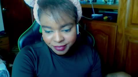 Snapshot of bianca_ebony chatting on 01-04-25, 05:37 bianca ebony online show from 01-04-25, 05:37