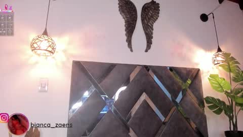 Snapshot of bianca_zaens1 chatting on 02-11-26, 12:10 B I A N C A online show from 02-11-26, 12:10