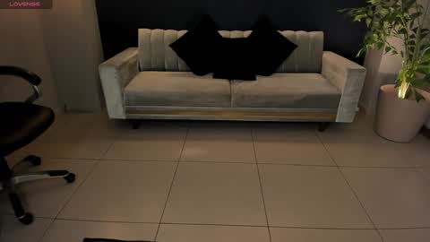 Snapshot of biancapierce_ chatting on 01-04-25, 10:49 Bianca Pierce online show from 01-04-25, 10:49