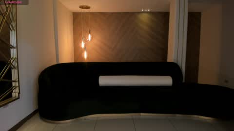 Snapshot of biancapierce_ chatting on 02-08-25, 11:22 Bianca Pierce online show from 02-08-25, 11:22