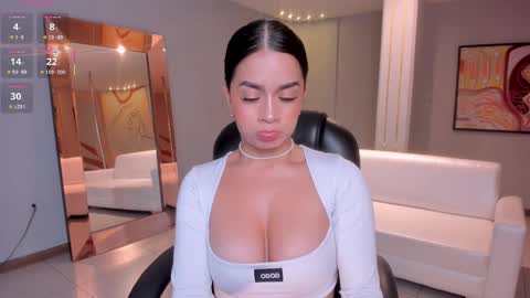 Snapshot of biancapierce_ chatting on 02-09-25, 02:40 Bianca Pierce online show from 02-09-25, 02:40