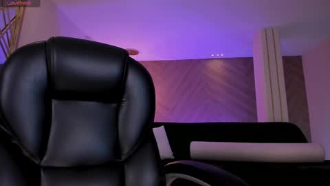 Snapshot of biancapierce_ chatting on 02-26-25, 11:30 Bianca Pierce online show from 02-26-25, 11:30