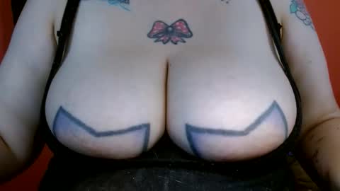 Snapshot of bianka_star_ chatting on 01-11-26, 02:33 bianca online show from 01-11-26, 02:33