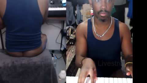 BicepsandFrot online show from 09-21-25, 01:18