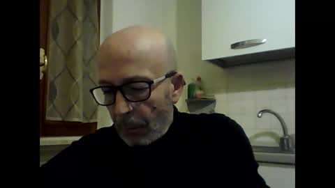 Snapshot of big23italy chatting on 11-17-25, 06:30 big23italy online show from 11-17-25, 06:30