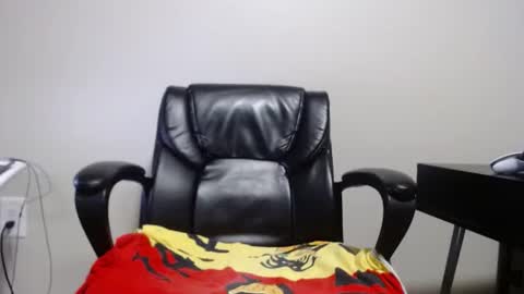 Snapshot of big6incheragain chatting on 09-10-25, 08:09 big6incheragain online show from 09-10-25, 08:09