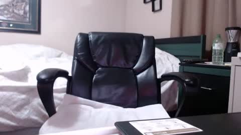 Snapshot of big6incheragain chatting on 12-02-25, 05:52 big6incheragain online show from 12-02-25, 05:52