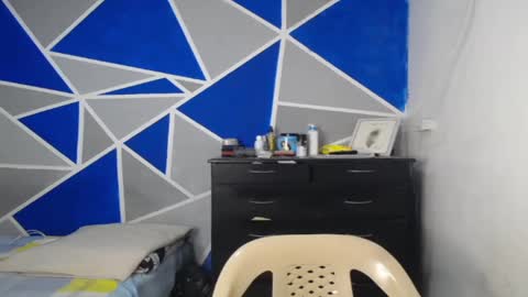 big_black11 online show from 02-18-25, 11:44