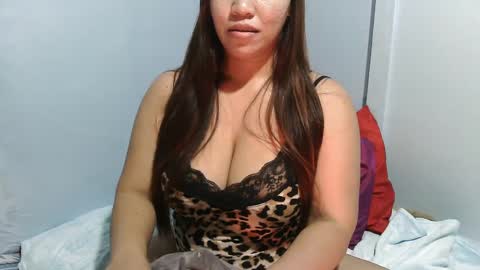 Snapshot of big_buttasian chatting on 01-18-25, 02:33 Grace - online show from 01-18-25, 02:33