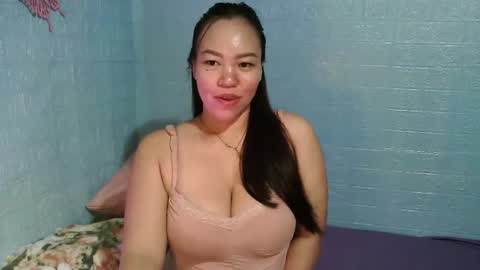 Snapshot of big_buttasian chatting on 09-20-25, 01:06 Grace - online show from 09-20-25, 01:06