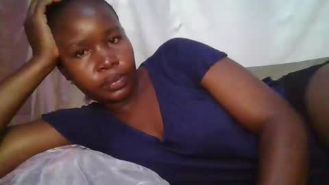 Snapshot of big_diva chatting on 02-02-25, 03:07 big_diva online show from 02-02-25, 03:07