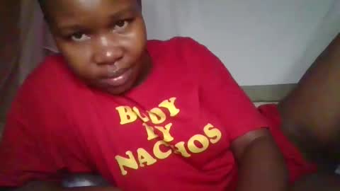 Snapshot of big_diva chatting on 02-05-25, 02:29 big_diva online show from 02-05-25, 02:29