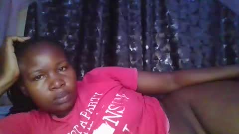 Snapshot of big_diva chatting on 11-23-25, 02:33 big_diva online show from 11-23-25, 02:33