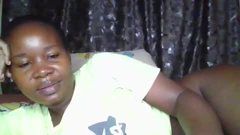 Snapshot of big_diva chatting on 04-14-26, 03:56 big_diva online show from 04-14-26, 03:56
