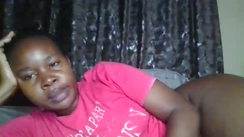 Snapshot of big_diva chatting on 05-20-26, 04:18 big_diva online show from 05-20-26, 04:18