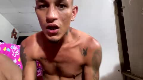 Snapshot of big_latin666 chatting on 01-01-25, 07:21 Stiven Leon online show from 01-01-25, 07:21