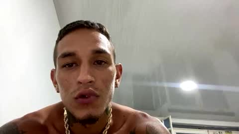 Snapshot of big_latin666 chatting on 01-19-25, 10:28 Stiven Leon online show from 01-19-25, 10:28